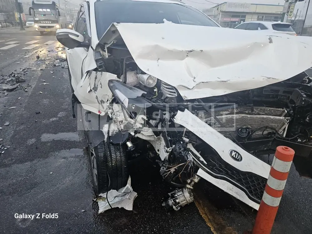 Photo 2 of 7: 2021 Kia Sportage, VIN KNAP681ABNK946401 — Korean insurance auction