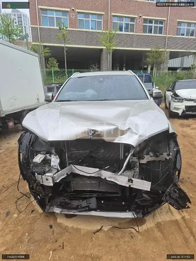 Photo 1 of 10: 2015 BMW X6 xDrive40d, VIN WBAKV4101G0P72904 — Korean insurance auction