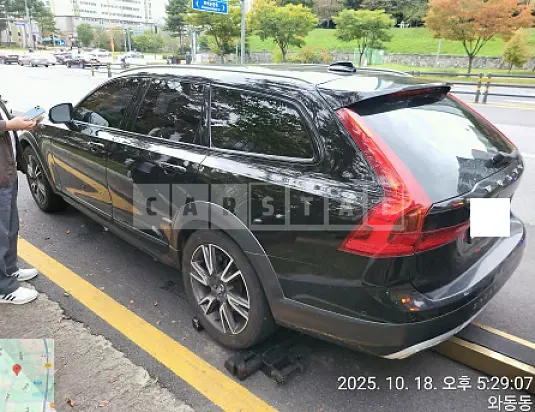 Photo 2 of 7: 2018 Volvo V90CC T5 AWD — Korean insurance auction