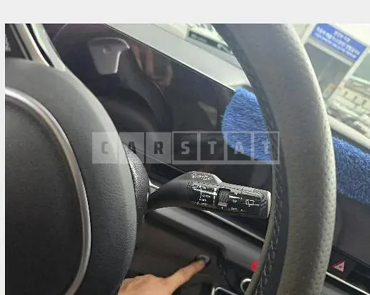 Photo 2 of 27: 2024 Kia Carnivals — Korean insurance auction