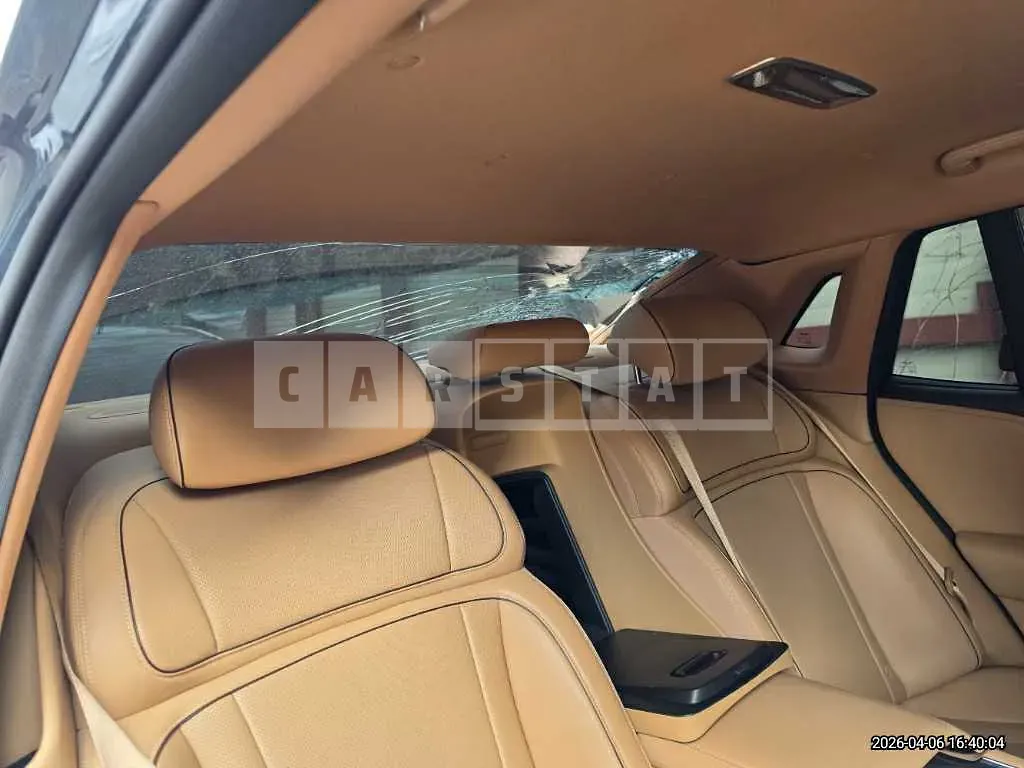 Photo 2 of 12: 2023 Genesis G90 — Korean insurance auction