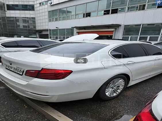 Photo 2 of 11: 2015 BMW 520d, VIN WBA5E5101FG064144 — Korean insurance auction