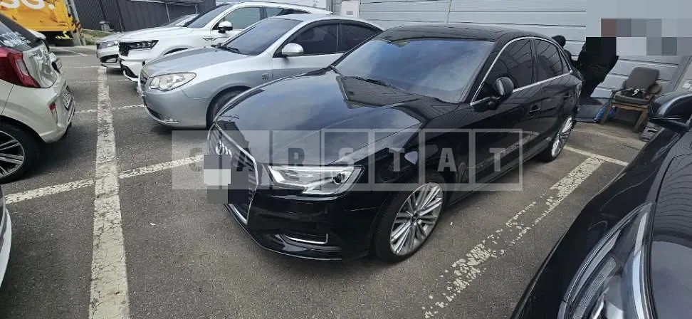 Photo 2 of 5: 2018 Audi A3 40 TFSI — Korean insurance auction