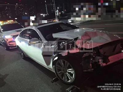 Photo 1 of 10: 2018 Jaguar XF 25T — Korean insurance auction