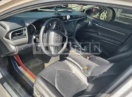 Photo 2 of 9: 2018 Toyota Camry — Korean insurance auction