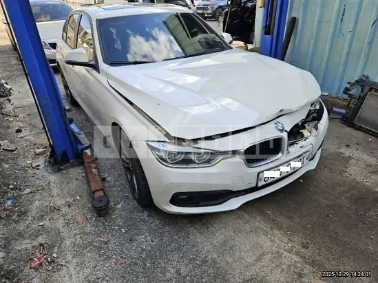 Photo 2 of 5: 2016 BMW 320d, VIN WBA8C5100GK635172 — Korean insurance auction