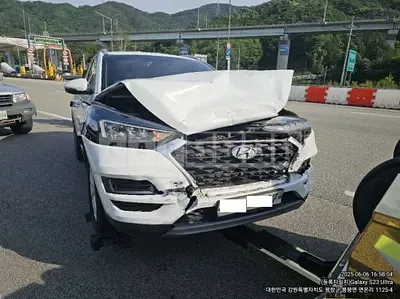 Photo 1 of 5: 2019 Hyundai Tucson — Korean insurance auction