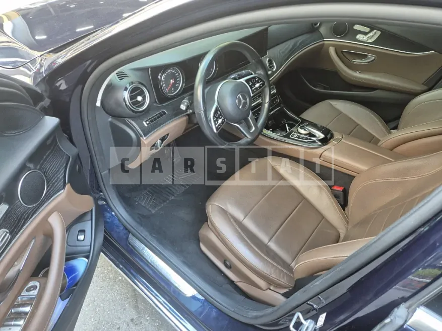 Photo 2 of 7: 2019 Mercedes-Benz E 220d — Korean insurance auction