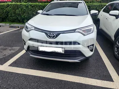 Photo 1 of 22: 2019 Toyota LAV4 2WD, VIN JTMYFREV9JD132615 — Korean insurance auction