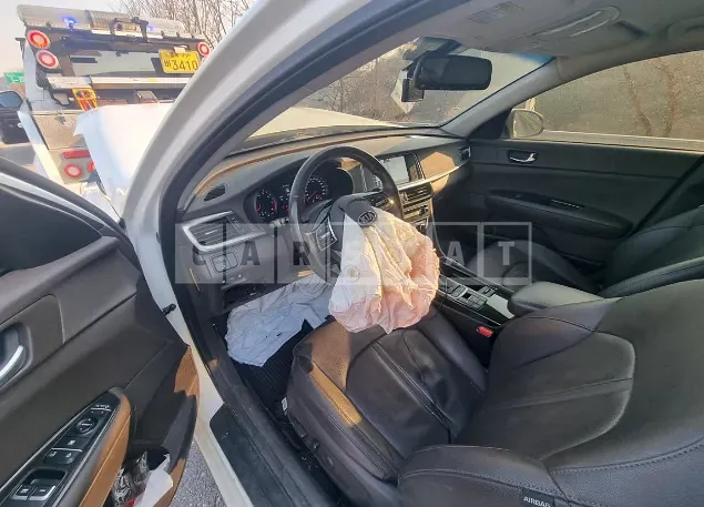 Photo 2 of 7: 2019 Kia K5, VIN KNAGU411BKA283583 — Korean insurance auction