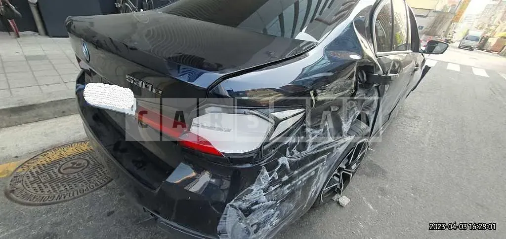 Photo 2 of 19: 2022 BMW 530e, VIN WBA51AG02NCK07541 — Korean insurance auction