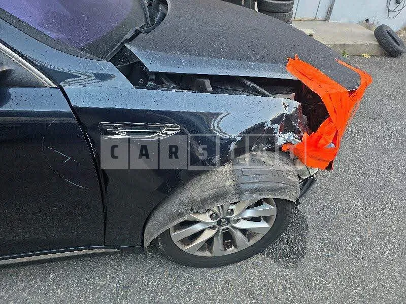 Photo 2 of 16: 2016 Kia K5, VIN KNAGX411BGA039483 — Korean insurance auction