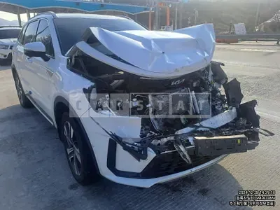 Photo 1 of 3: 2022 Kia Sorento Hybrid — Korean insurance auction