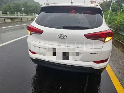 Photo 1 of 8: 2016 Hyundai Tucson TL 1.7 — Korean insurance auction