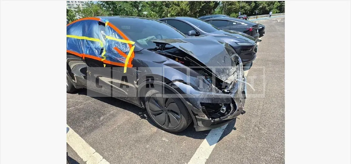 Photo 2 of 21: 2026 Tesla Model Y Premium RWD — Korean insurance auction
