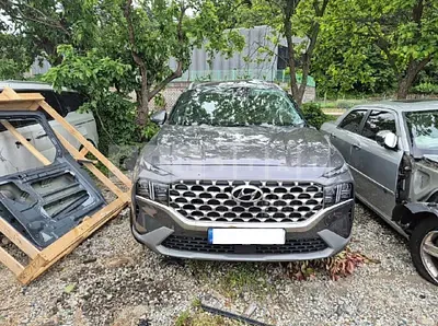 Photo 1 of 17: 2022 Hyundai Santa Fe — Korean insurance auction