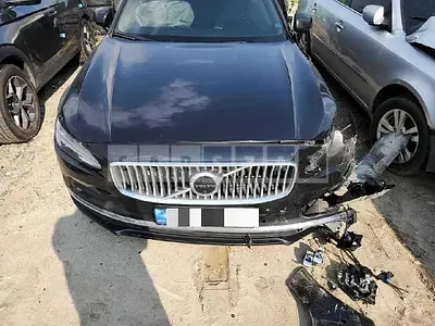 Photo 1 of 29: 2022 Volvo S90B6 AWD, VIN LVYPT0627PP325060 — Korean insurance auction