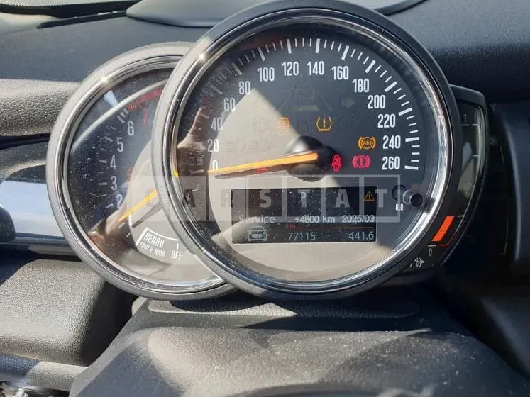 Photo 2 of 21: 2020 MINI Cooper Five-Door (16 17 18) — Korean insurance auction