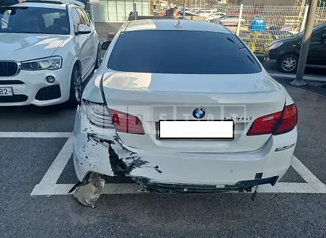 Photo 2 of 19: 2016 BMW 520d — Korean insurance auction