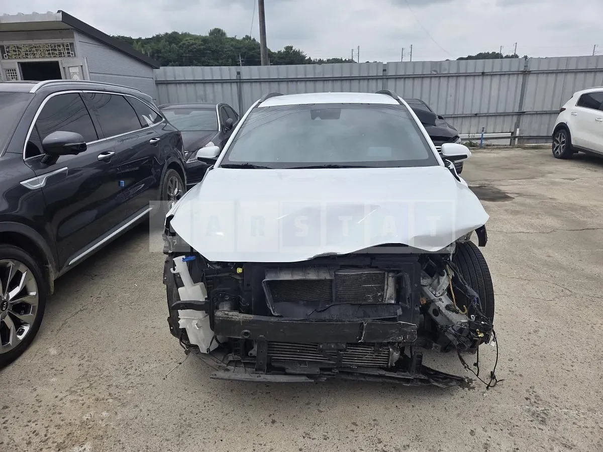 Photo 2 of 15: 2019 Hyundai Kona 1.6 — Korean insurance auction