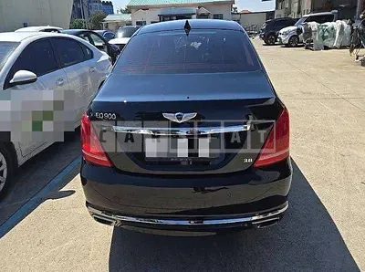 2017 GENESIS EQ900