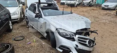 Photo 1 of 43: 2015 Mercedes-Benz E300 4Matic, VIN WDDHF8BB4GB273705 — Korean insurance auction