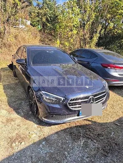 Photo 1 of 4: 2021 Mercedes-Benz E250 — Korean insurance auction