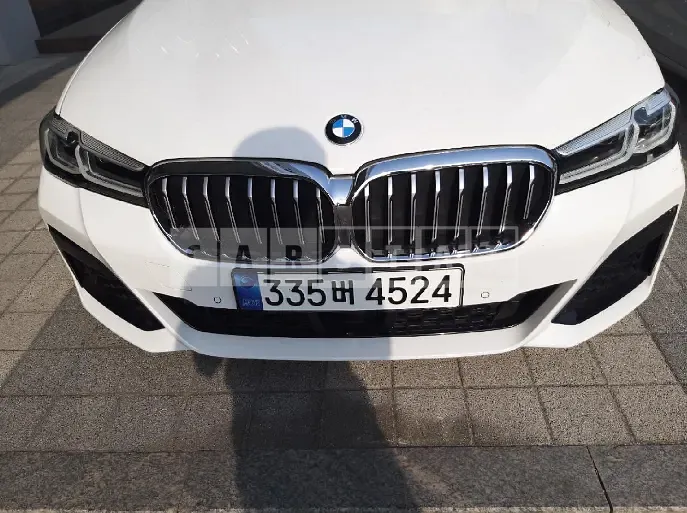 Photo 2 of 30: 2021 BMW 520i, VIN WBA11BH03MCF90586 — Korean insurance auction