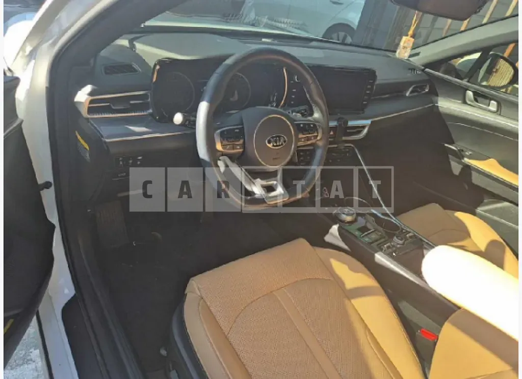 Photo 2 of 13: 2020 Kia K5 — Korean insurance auction
