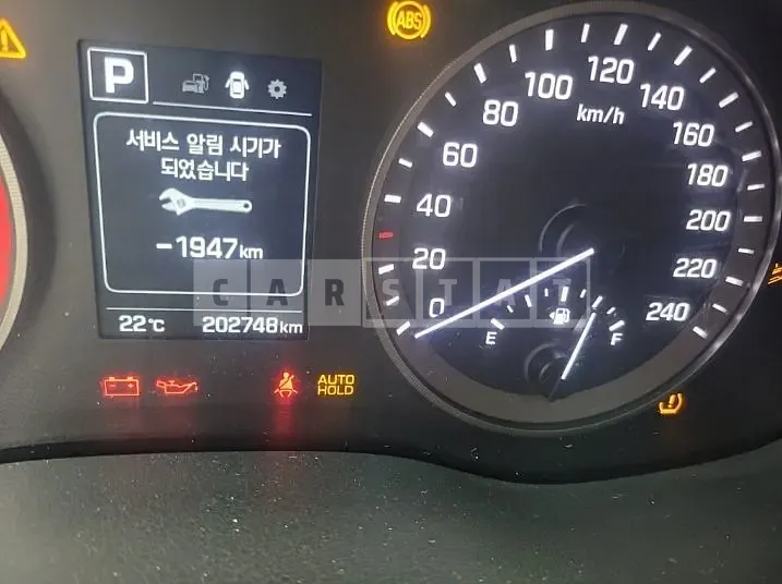 Photo 2 of 29: 2016 Hyundai Tucson TL 1.7, VIN KMHJ3815GHU330607 — Korean insurance auction