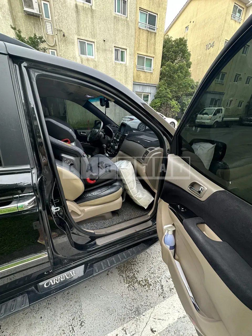 Photo 2 of 3: 2026 Kia Carnival R 11-Seater Diesel Glx Premium — Korean insurance auction