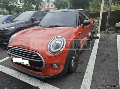 Photo 1 of 16: 2019 MINI Cooper Five-Door — Korean insurance auction