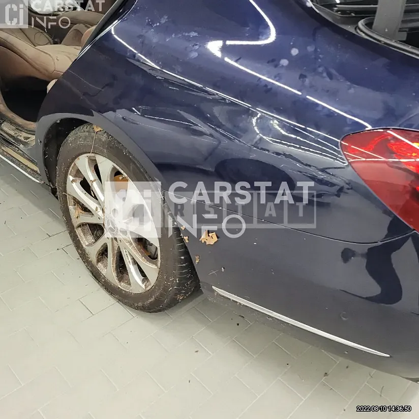 Photo 2 of 39: 2018 Mercedes-Benz Sandsbenz E300 — Korean insurance auction