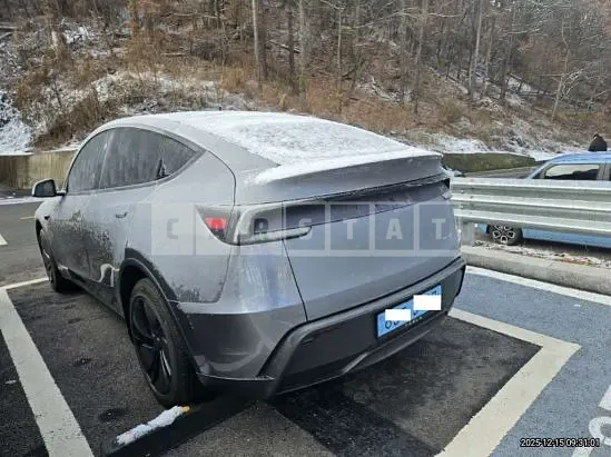 Photo 2 of 34: 2025 Tesla Model Y LongRange, VIN LRWYGCEK9SC101840 — Korean insurance auction