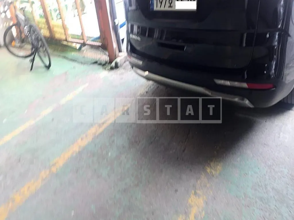 Photo 2 of 18: 2022 Kia Carnival, VIN KNANE81BBPS236572 — Korean insurance auction