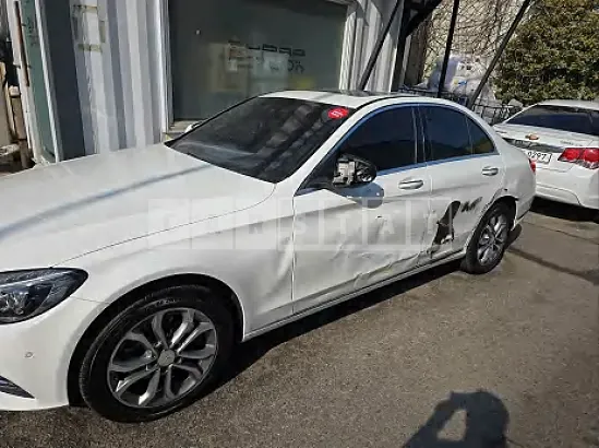 Photo 2 of 45: 2015 Mercedes-Benz C220 BlueTec, VIN WDDWF0EB4FF030850 — Korean insurance auction