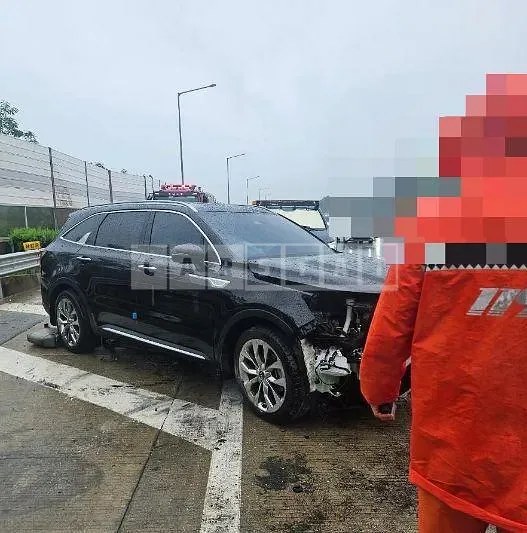 Photo 2 of 12: 2020 Kia Sorento 2.2, VIN KNARH81BGMA010820 — Korean insurance auction