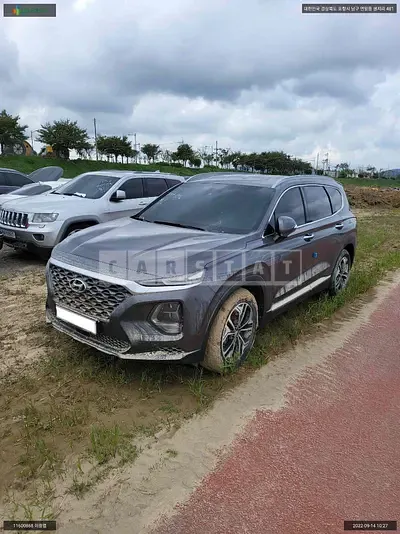 Photo 1 of 5: 2019 Hyundai Santa Fe, VIN KMHS381ABLU265772 — Korean insurance auction