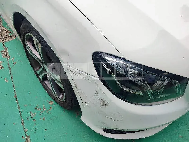 Photo 2 of 29: 2016 Mercedes-Benz E300, VIN WDDZF4JB9HA046600 — Korean insurance auction