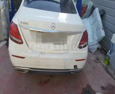 Photo 1 of 28: 2017 Mercedes-Benz E200, VIN WDDZF4CB0JA352328 — Korean insurance auction