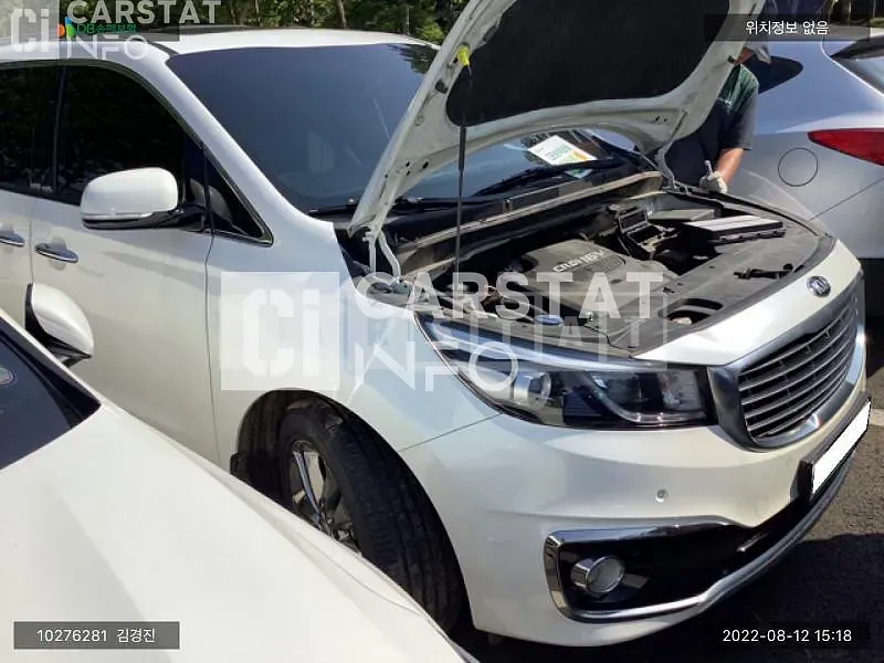 Photo 2 of 18: 2018 Kia Carnival, VIN KNAMC81ABJS439426 — Korean insurance auction