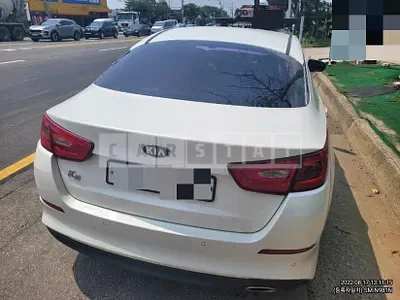 Photo 1 of 12: 2015 Kia K5, VIN KNAGM419BFA602651 — Korean insurance auction