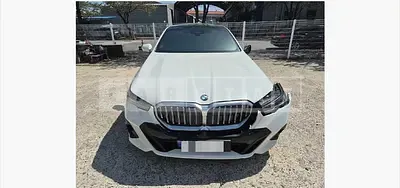 Photo 1 of 29: 2025 BMW 520i — Korean insurance auction