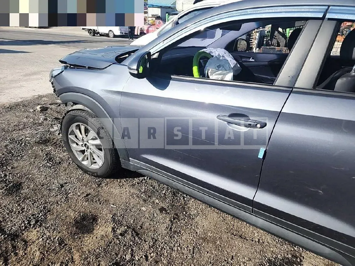 Photo 2 of 15: 2016 Hyundai Tucson TL 1.7, VIN KMHJ3815GHU348229 — Korean insurance auction
