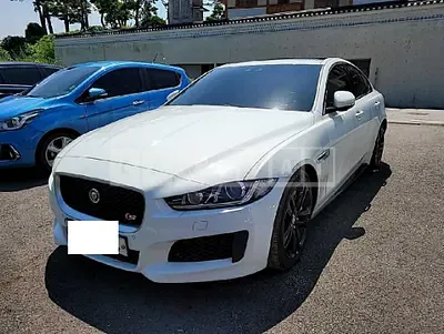 Photo 1 of 31: 2016 Jaguar XE 3.0SC, VIN SAJAB4BV2GA938411 — Korean insurance auction