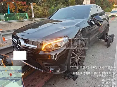 Photo 1 of 7: 2019 Mercedes-Benz GLC300 4Matic Coupe — Korean insurance auction