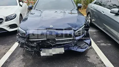 Photo 1 of 27: 2020 Mercedes-Benz E350 4Matic — Korean insurance auction