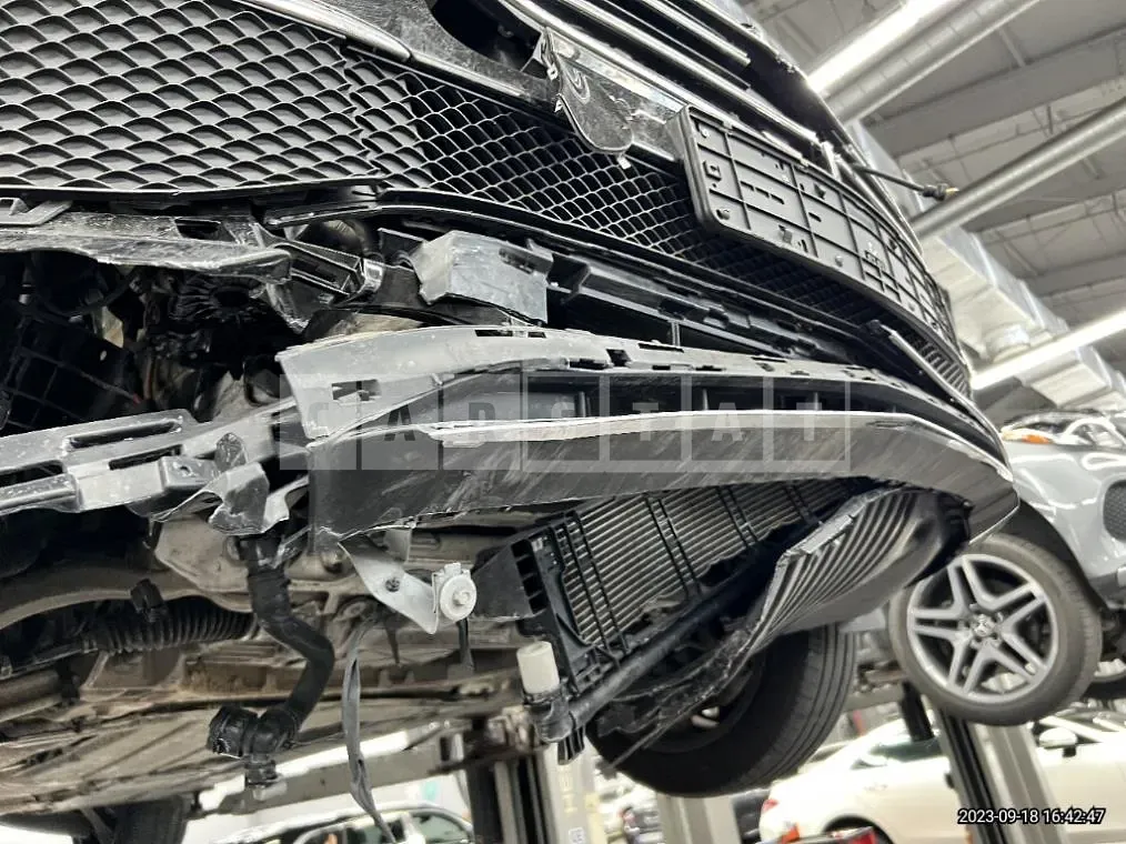 Photo 2 of 69: 2020 Mercedes-Benz E300 e 4Matic, VIN W1KZF5EB9MA883387 — Korean insurance auction