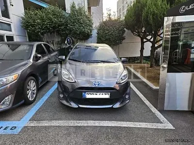 Photo 1 of 24: 2020 Toyota Prius C, VIN JTDKDTB34L1633881 — Korean insurance auction