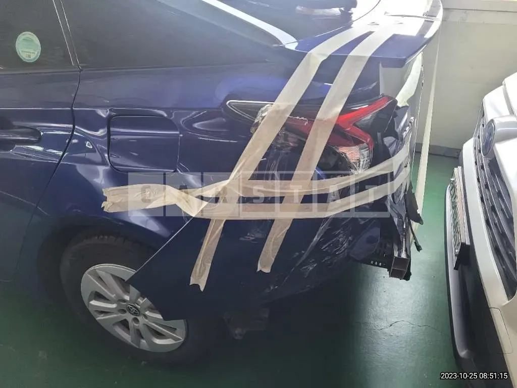 Photo 2 of 22: 2016 Toyota Prius, VIN JTDKBRFU0G3515445 — Korean insurance auction